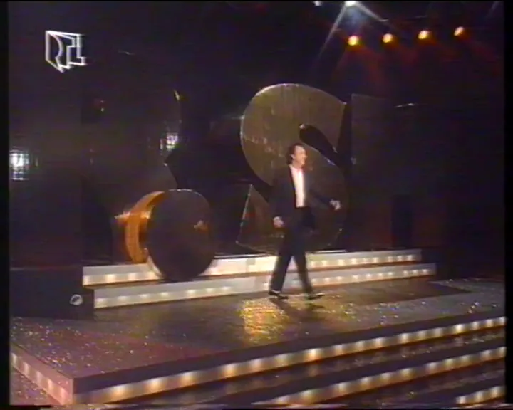 Tony Christie framträder