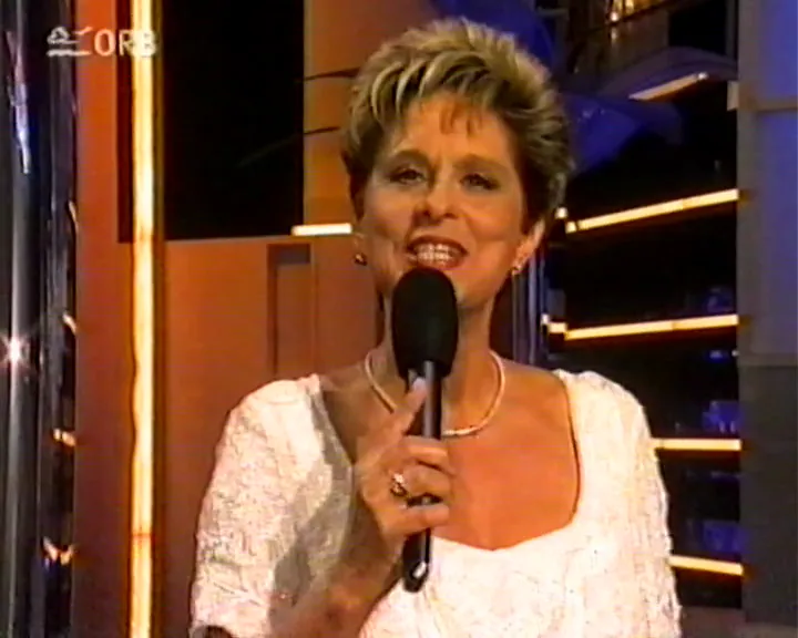 Monica Martin nämns i videon