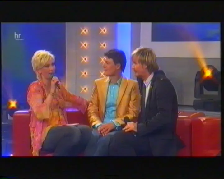 Nick P i energiskt scennummer och samtal om privatliv