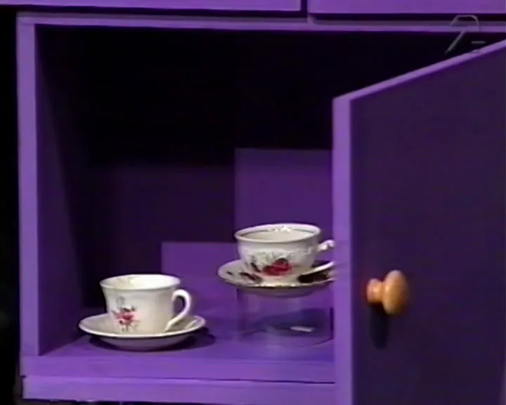 Prisutdelning med kaffe och högtalare