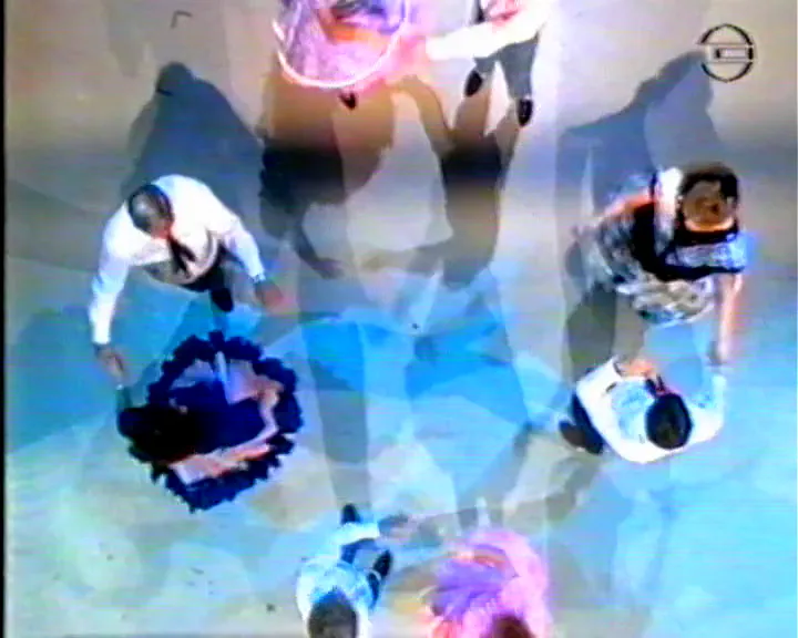 FS Square Dance Crew spelar med fiddle