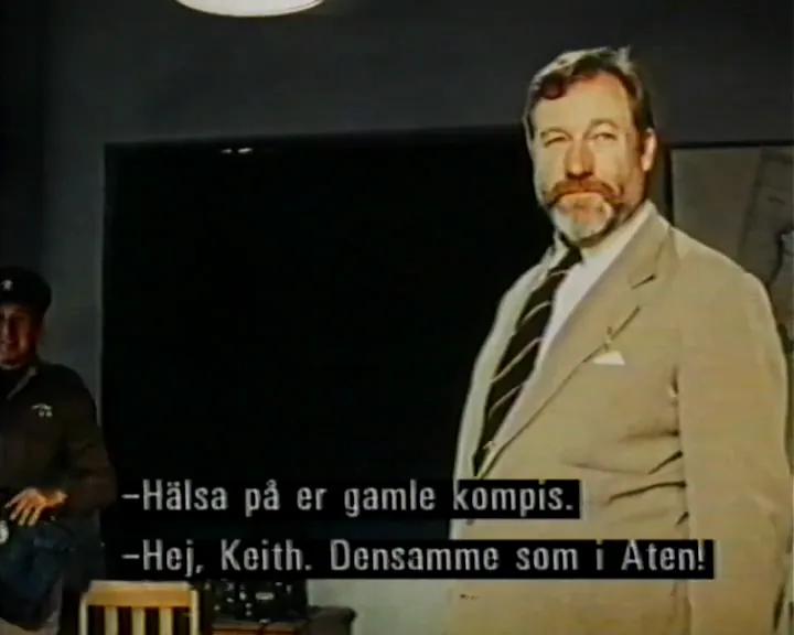 Kommodor Jensen hälsar på Mallory