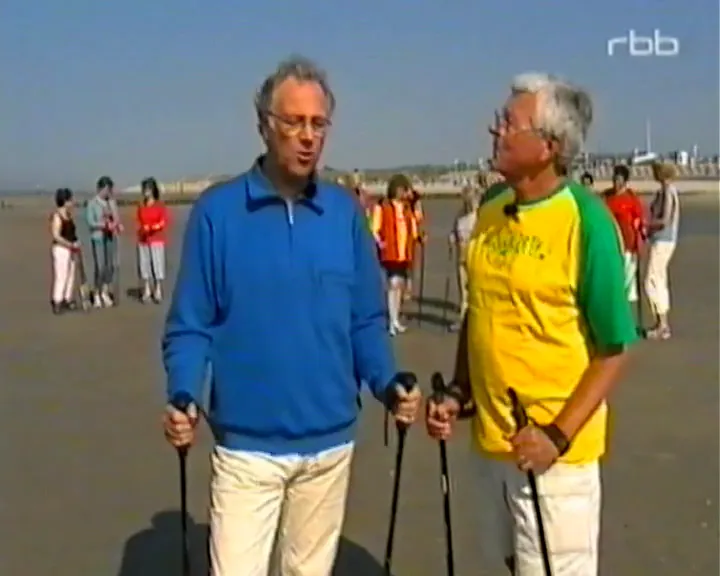 Nordic Walking med stavar i naturen