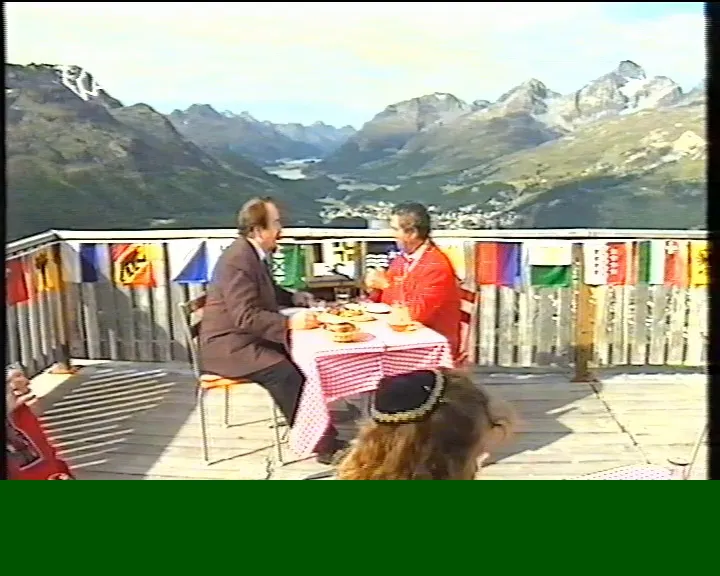 Viktor Toriani lagar traditionellt schweiziskt fondue