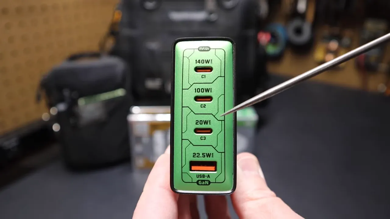 Close-up showing the labeled USB-C and USB-A ports on the MFISH charger