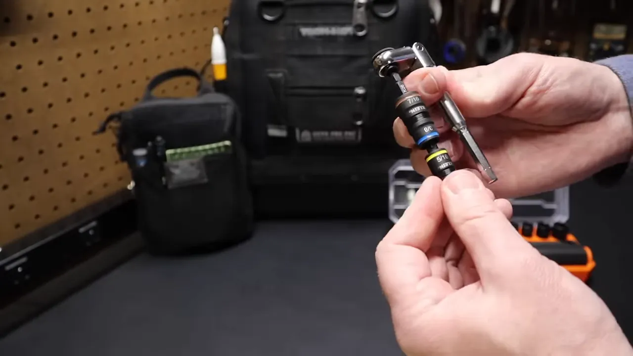 Klein flip socket clicked onto 711L ratchet