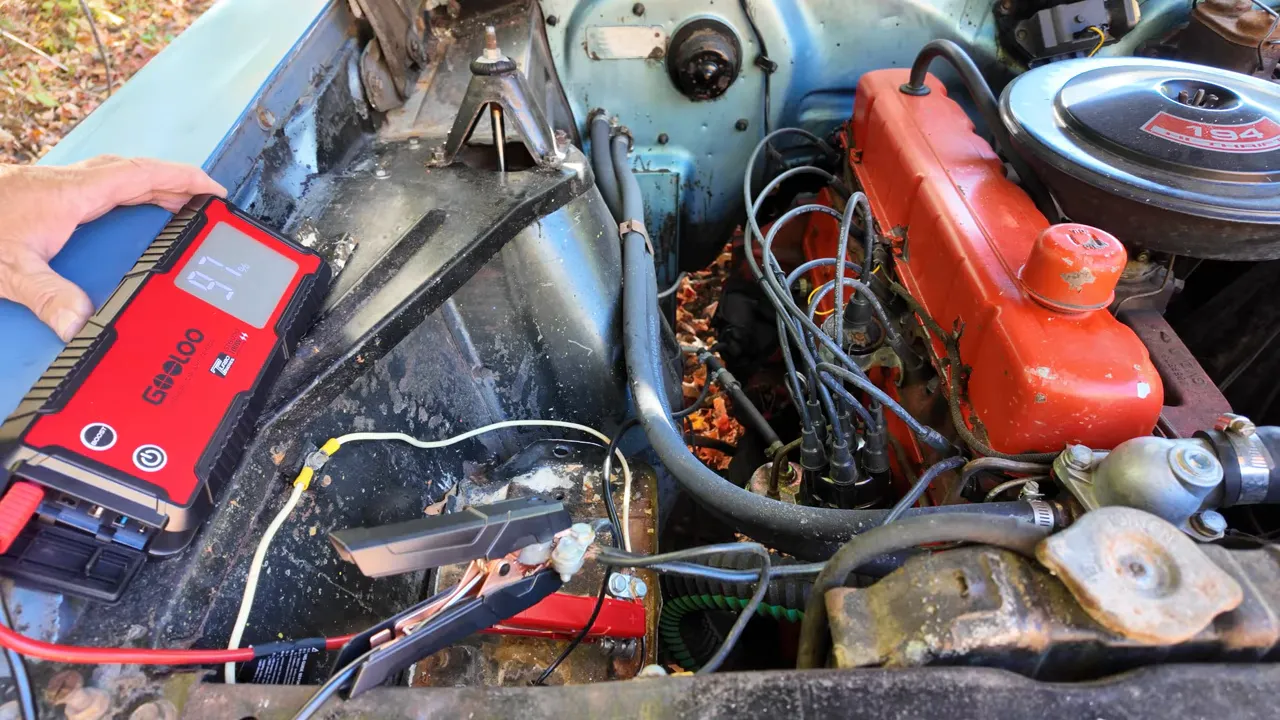 GT6000 clamps attached to car connectors with battery removed