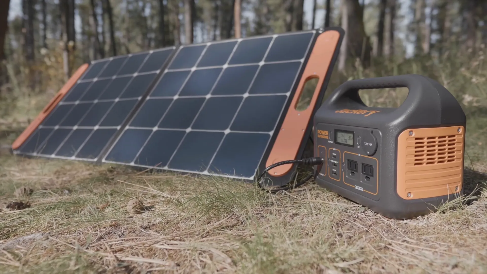 Charging methods for Jackery Explorer 300