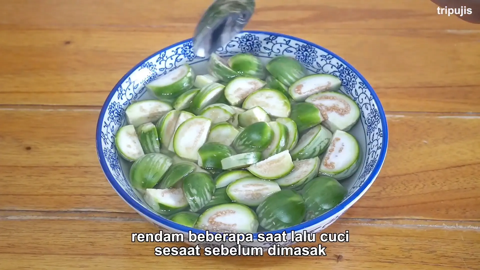 Terong segar siap dimasak