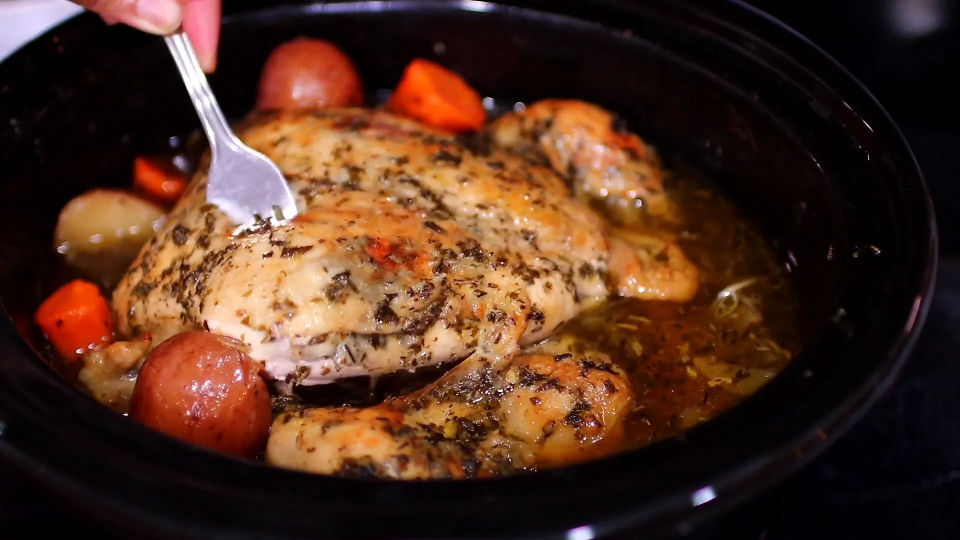 Final dish of slow cooker chicken and vegetables