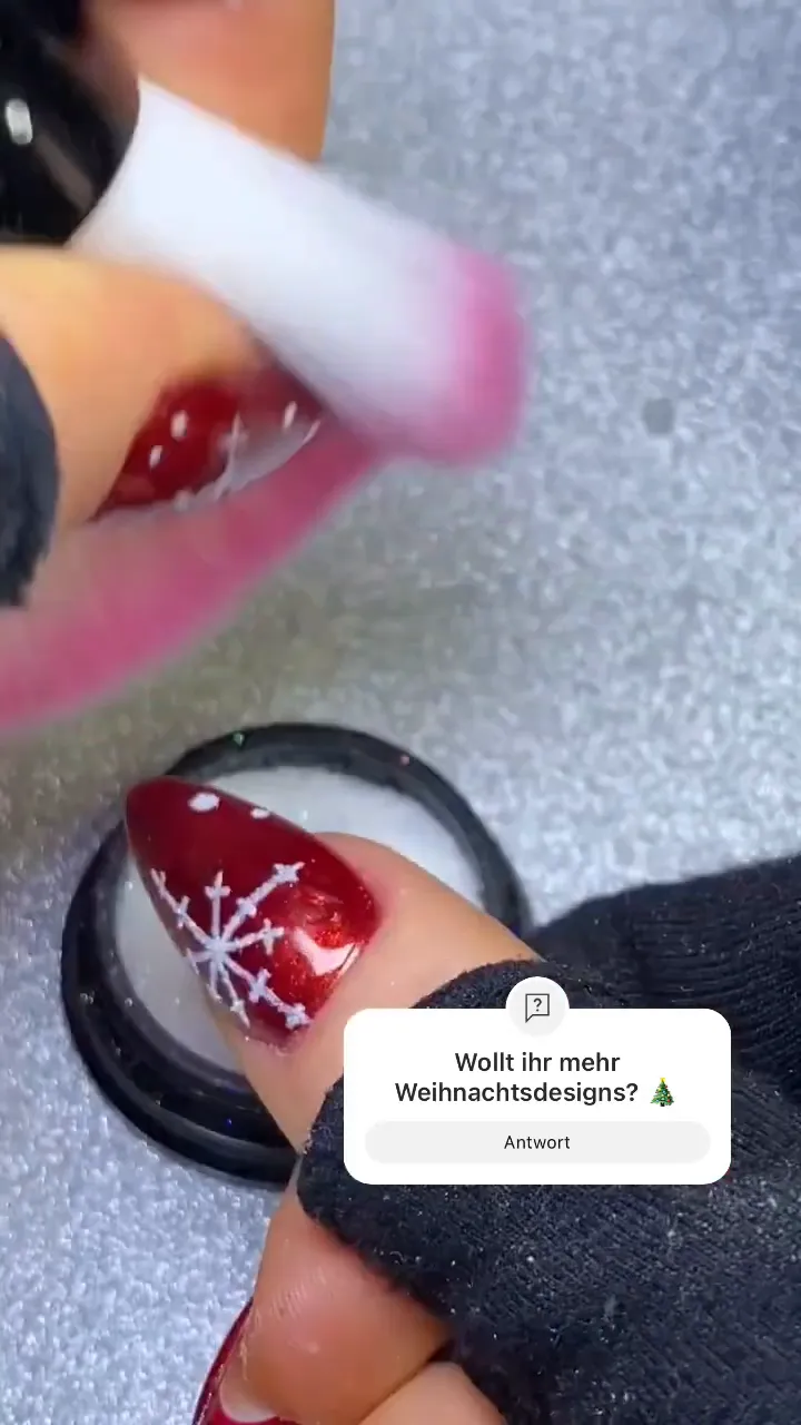 Schneeflocken Design mit Glitzer