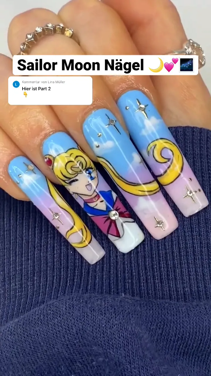 Fertige Sailor Moon Nägel nahaufnahme