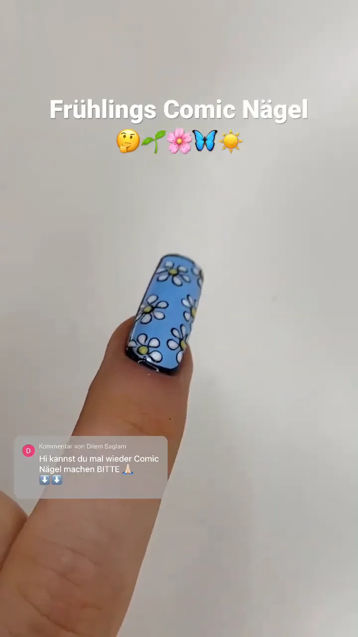 French Nageldesign mit Blumen
