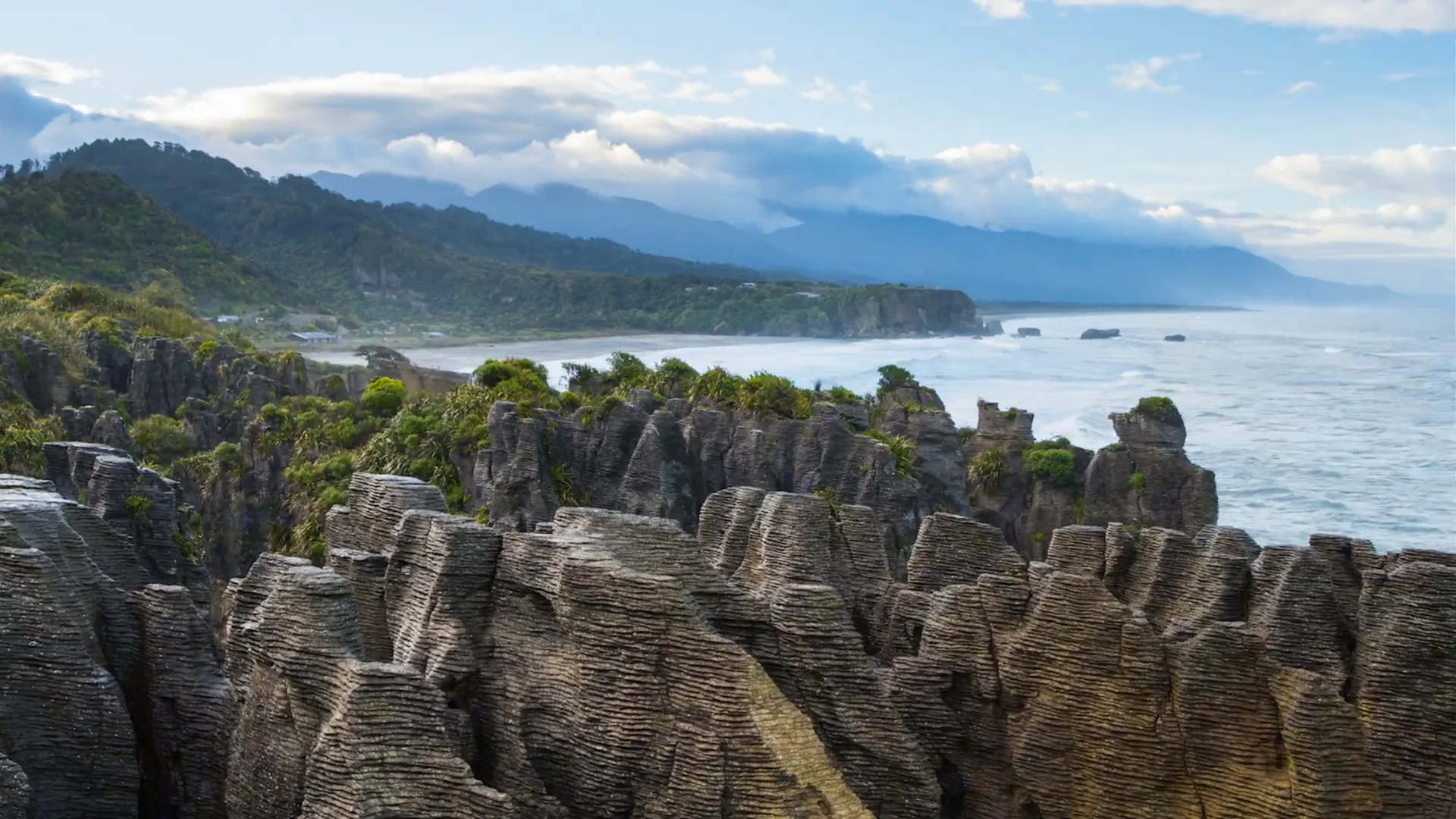 Pancake Rocks and blowholes at Punakaiki