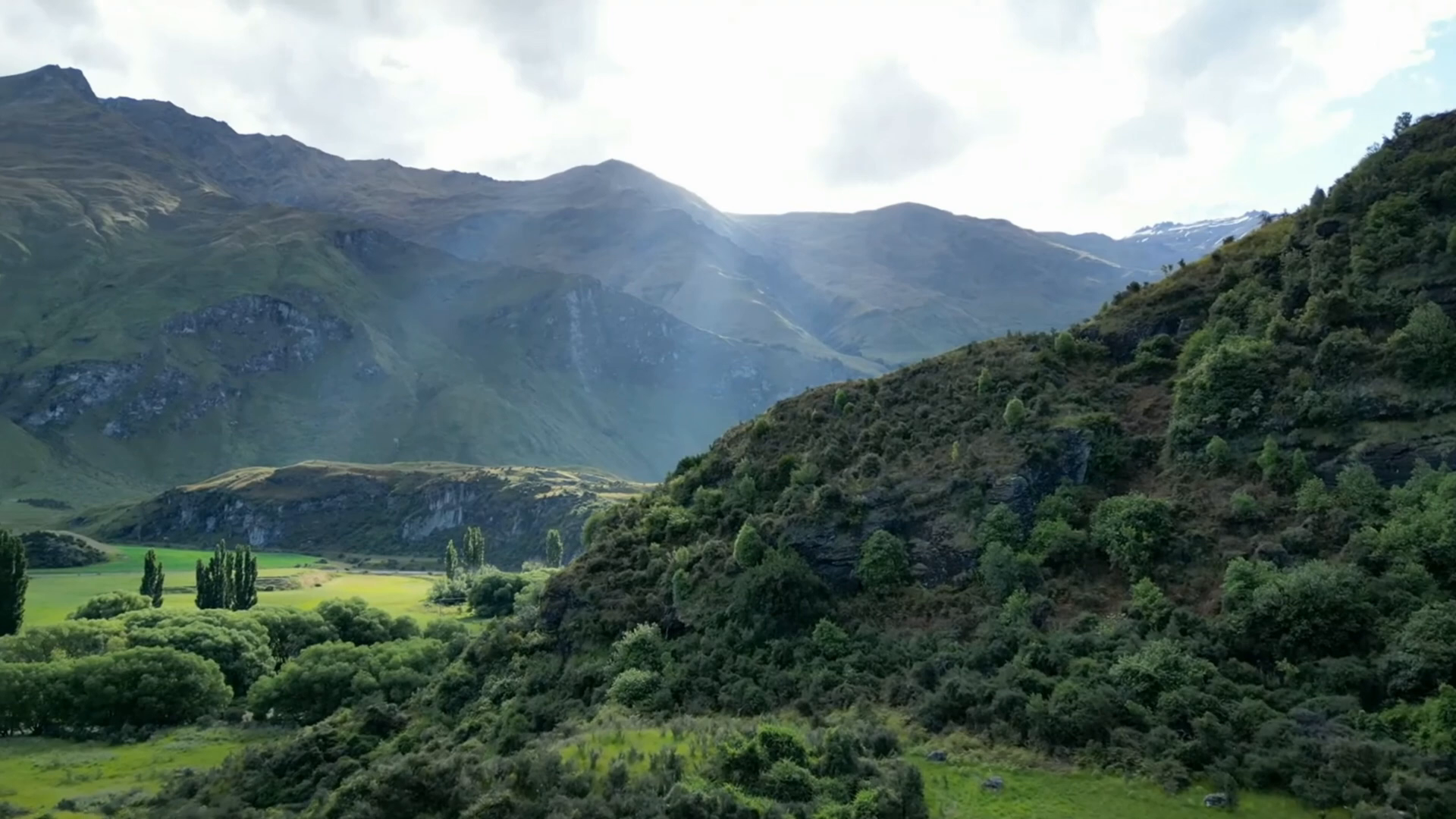 beautiful walk around diamond lake - another things to do in wanaka central otago