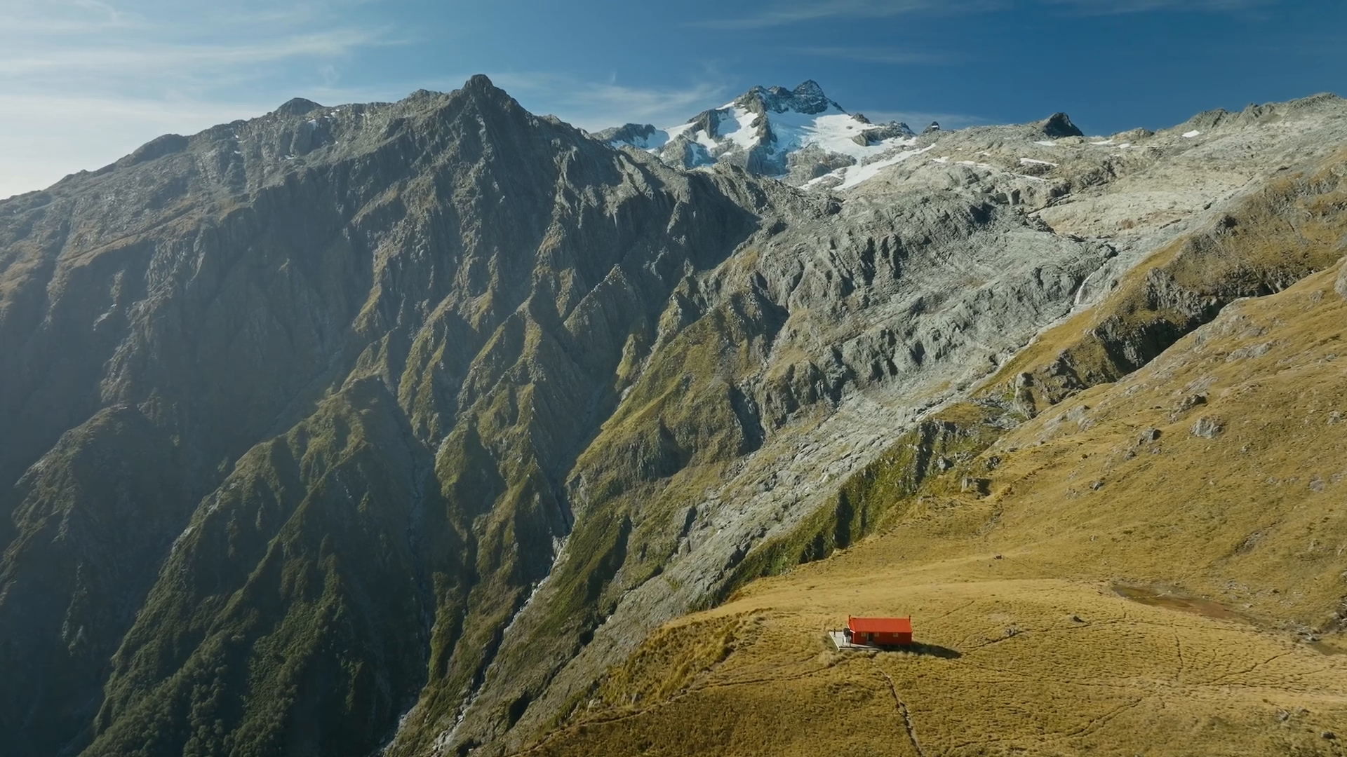 mount aspiring national park views and local huts