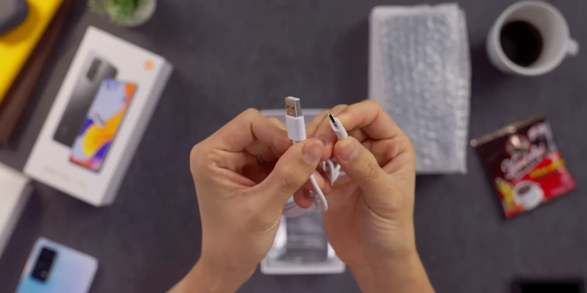 USB Type-C dan charger Note11 Pro+ yang sangat ringan dan murah