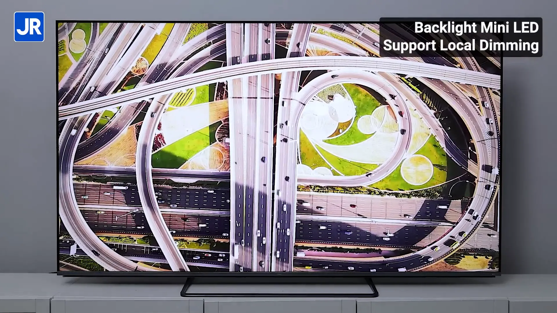 Spesifikasi layar dan konektor AQUA TV 85M80