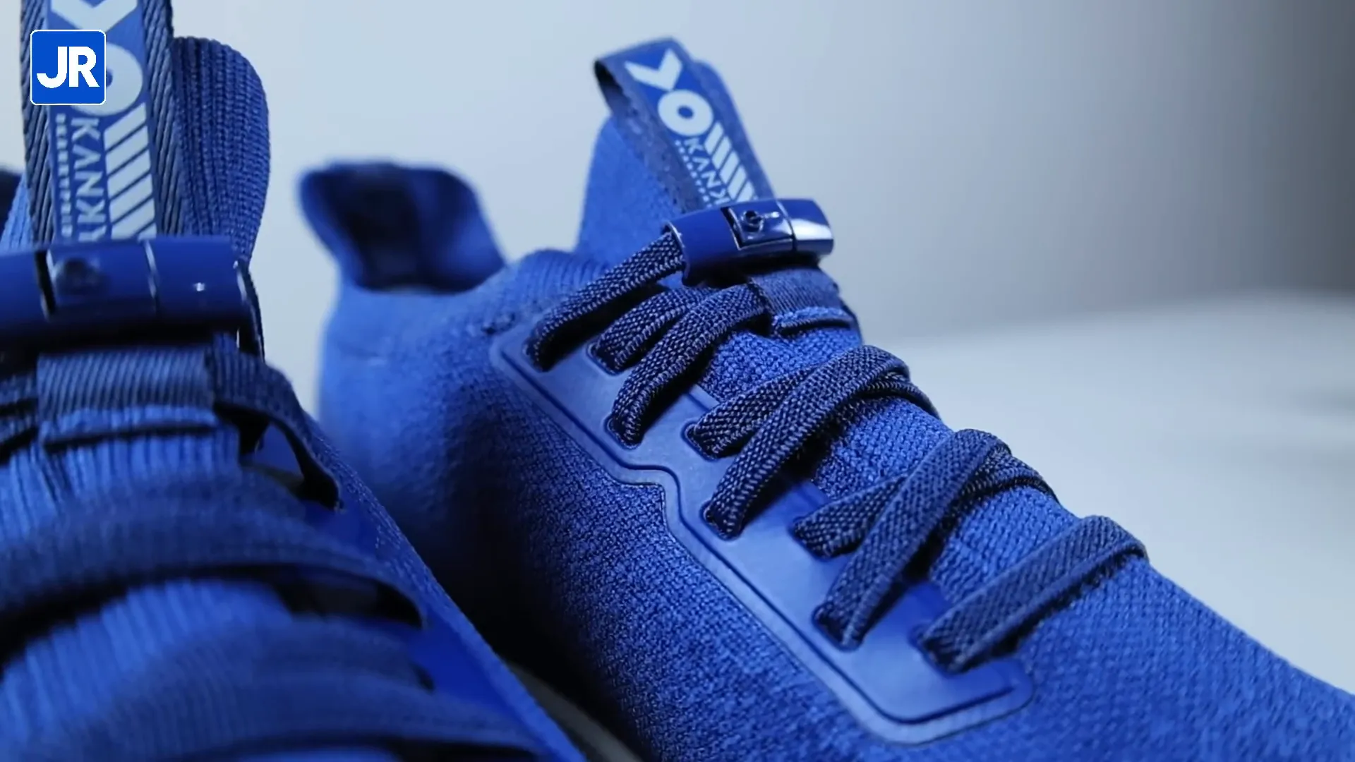 Detail upper knit dan stabilizer plastik di bagian tumit Kanky Sensu V2