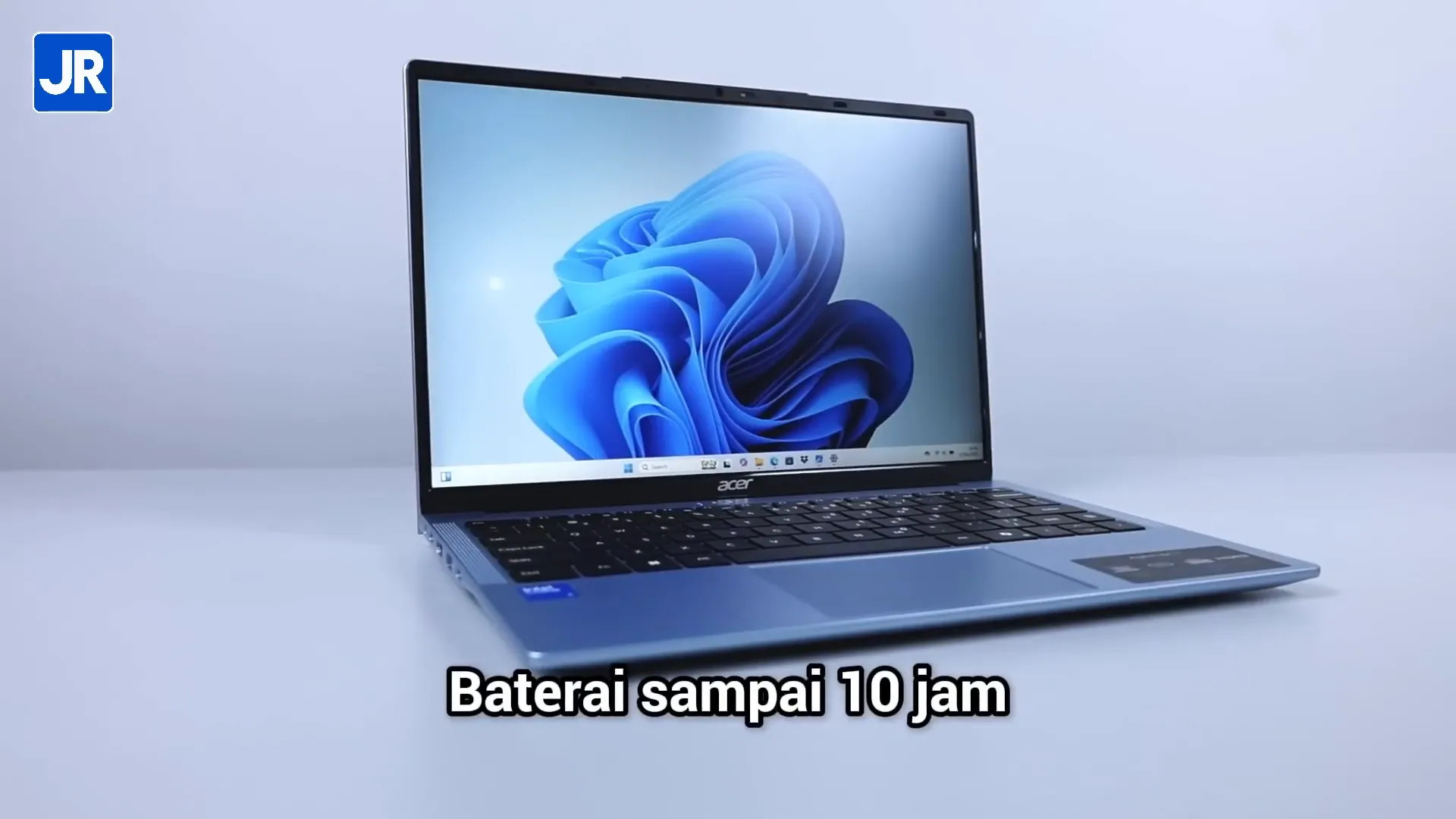 Tampilan depan Acer Aspire Lite 14 dengan desain warna biru
