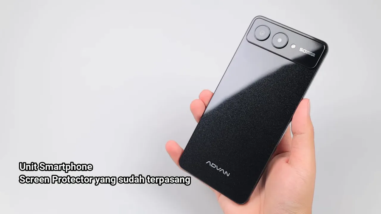 ADVAN Macha tampak belakang modul kamera dan logo