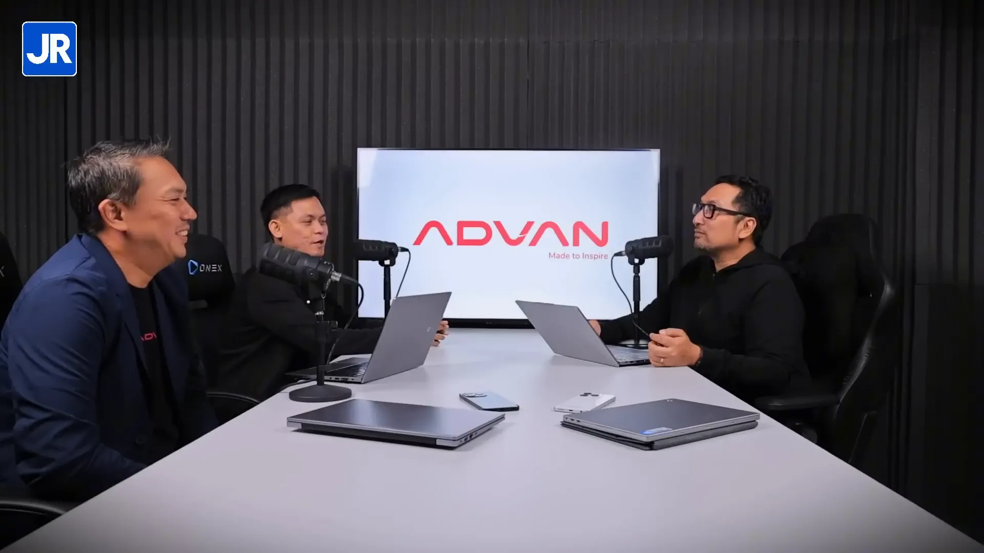 Sejarah Advan dari monitor, laptop, hingga tablet dan smartphone