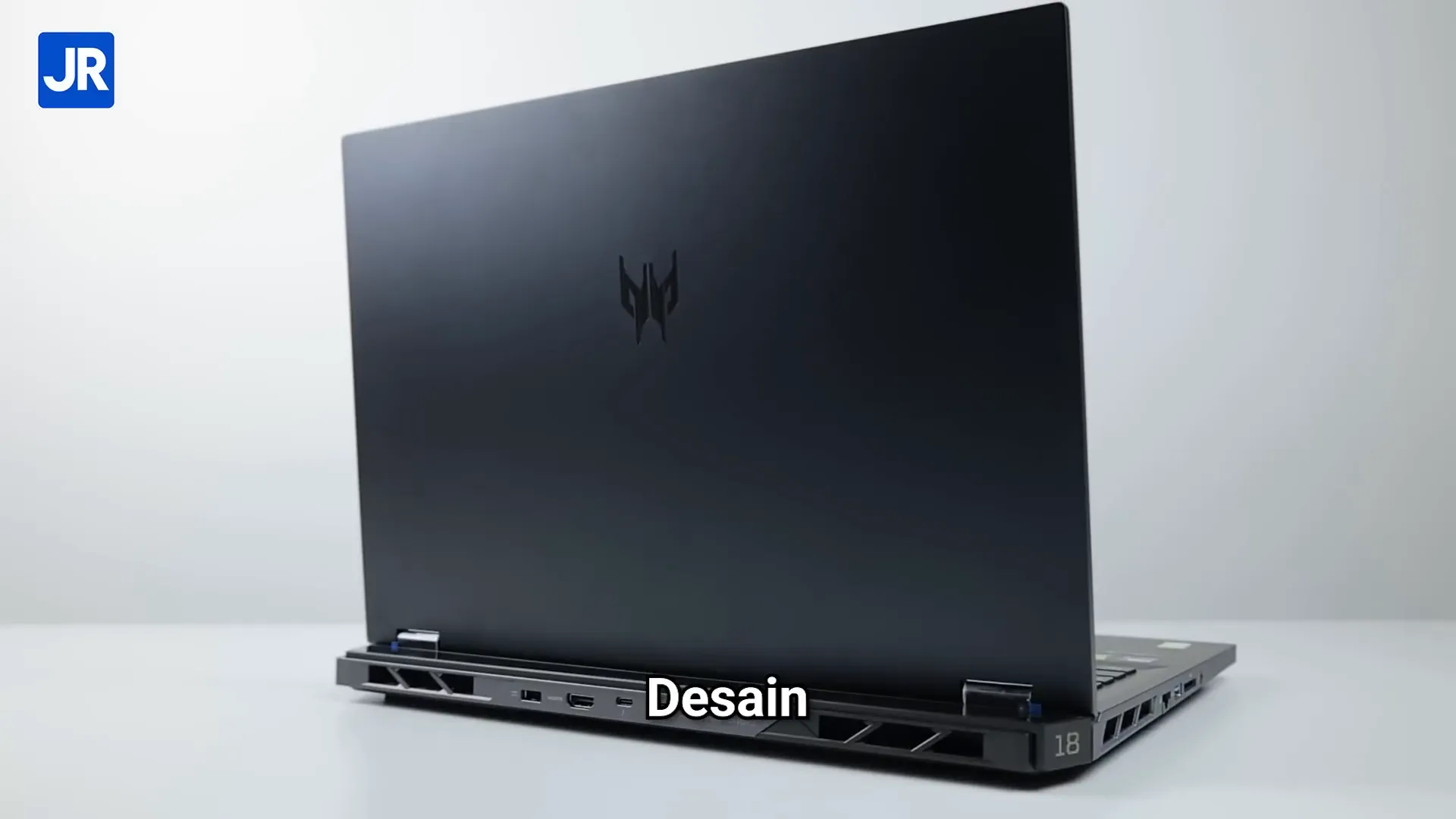 Tampilan bodi dan desain aluminium Acer Predator Helios 18 AI
