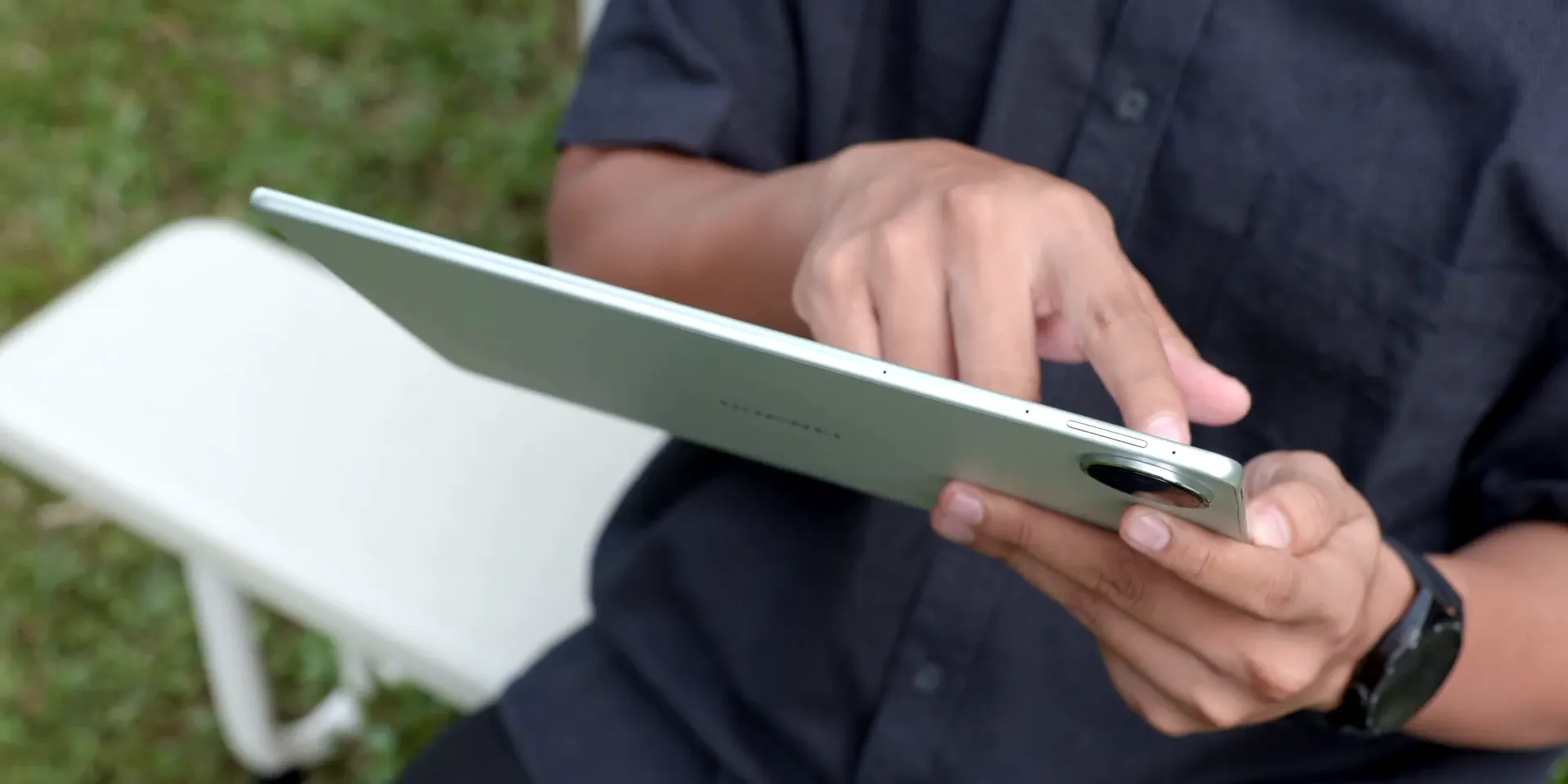 Desain elegan dan tipis HUAWEI MatePad Pro 12.2