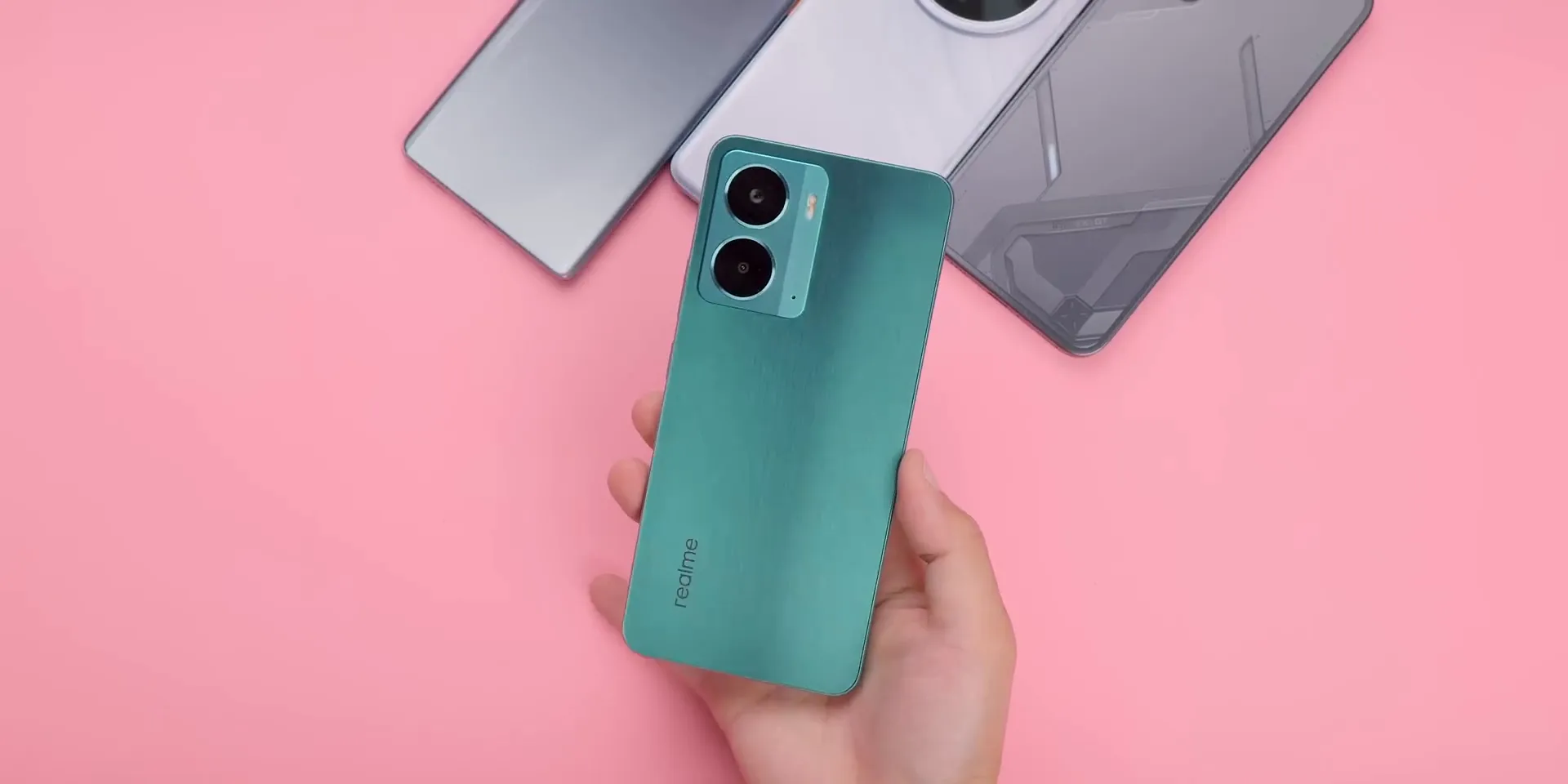 Desain Realme P3 dengan warna hijau dan bodi belakang brush metal
