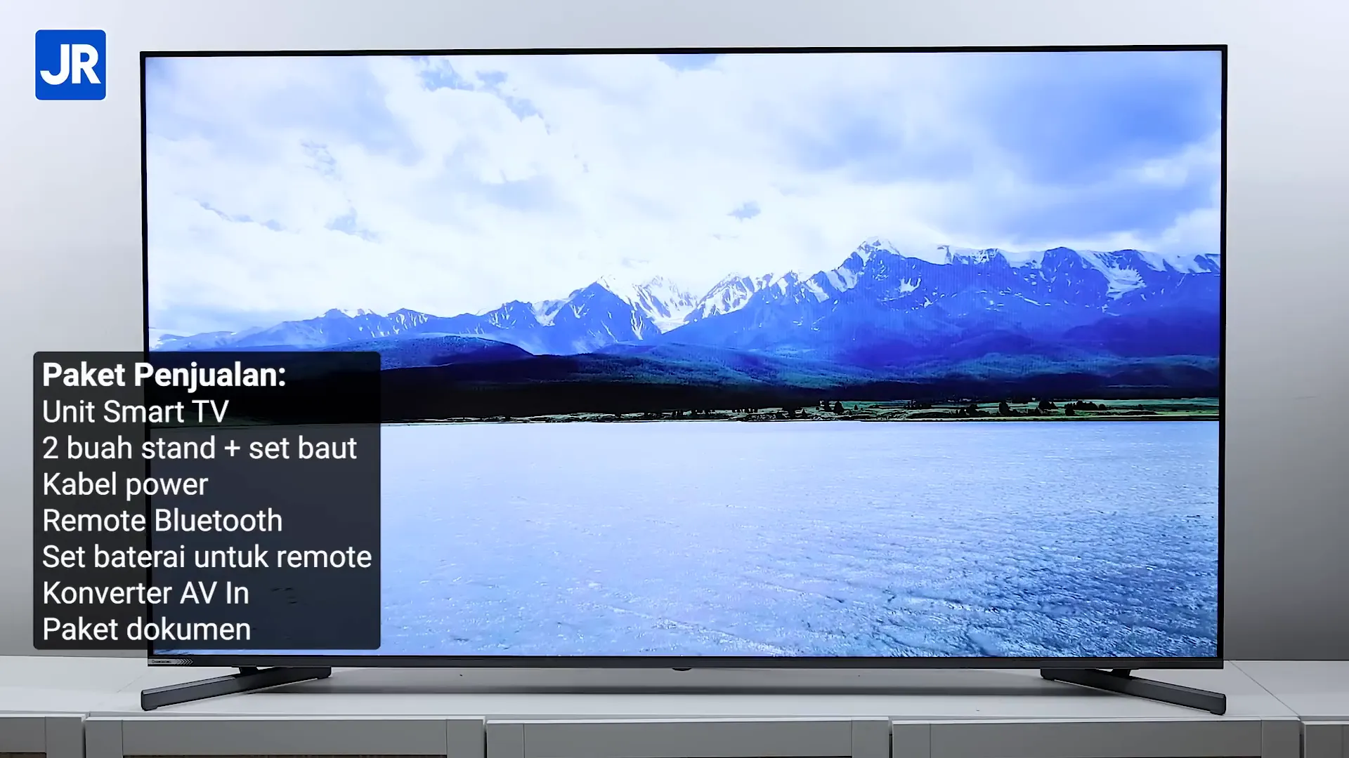 Isi paket penjualan Changhong M75 QN91: unit TV, dua stand, kabel, remote, konverter AV