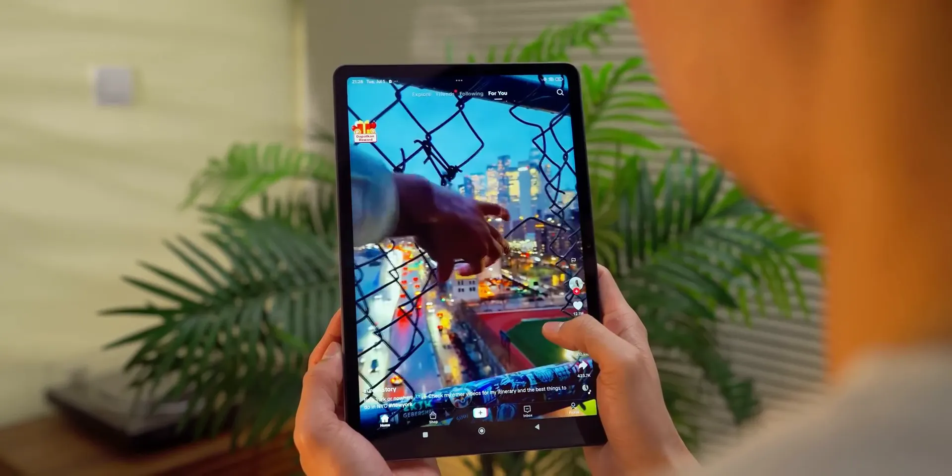 Layar 2.5K Redmi Pad 2 yang tajam dan luas