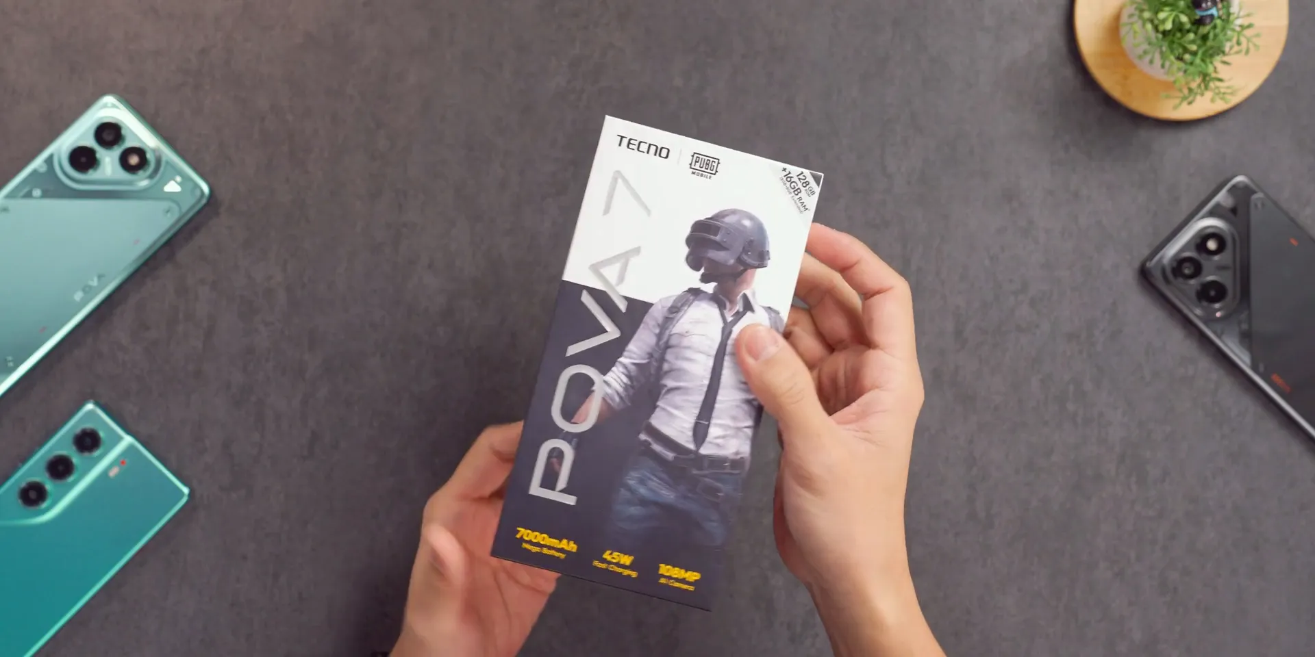 Desain kotak Tecno Pova 7 dengan tema PUBG dan spesifikasi utama