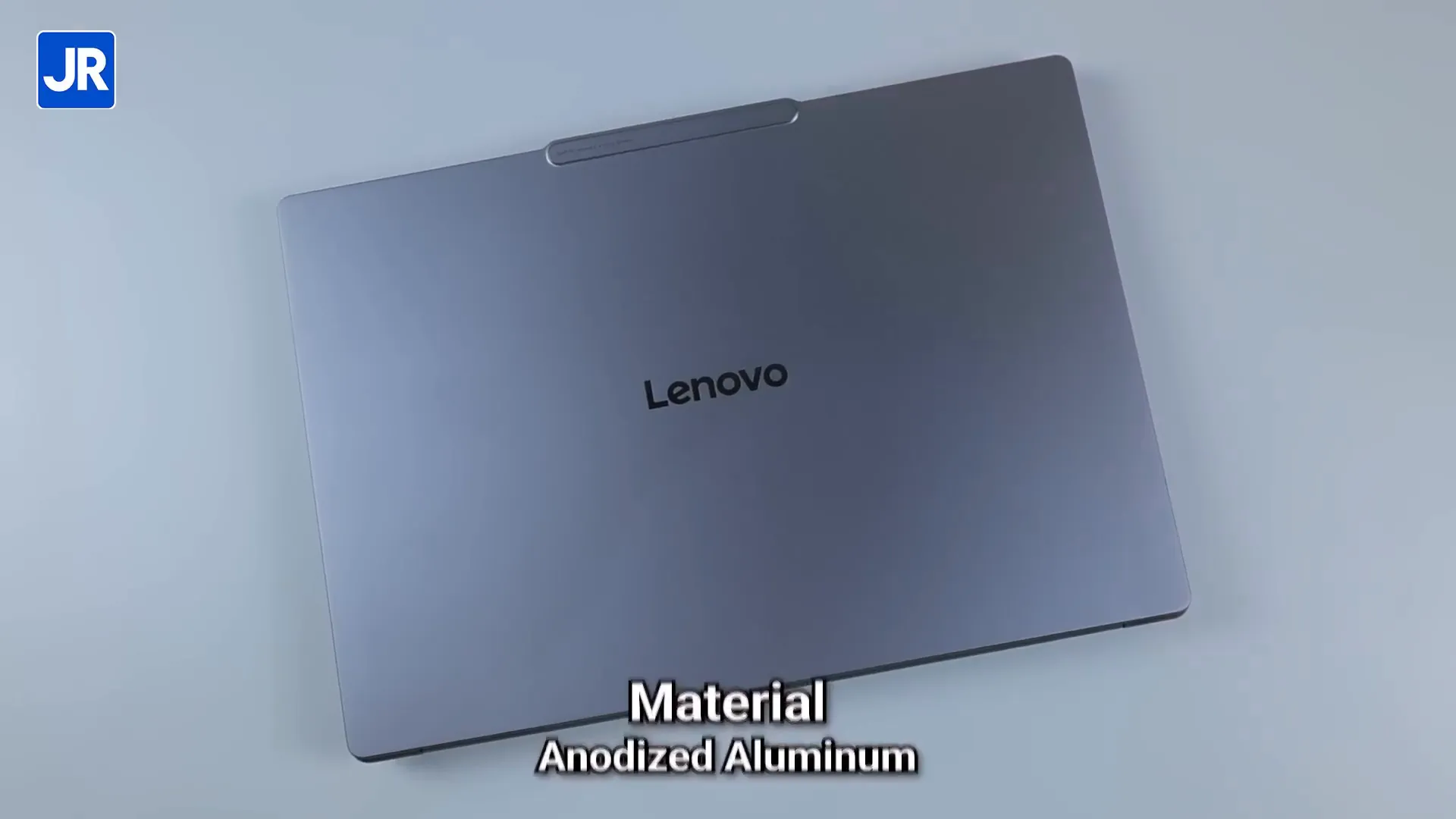Desain Lenovo Yoga Pro 7i Aura Edition dengan bodi aluminium dan warna Luna Grey
