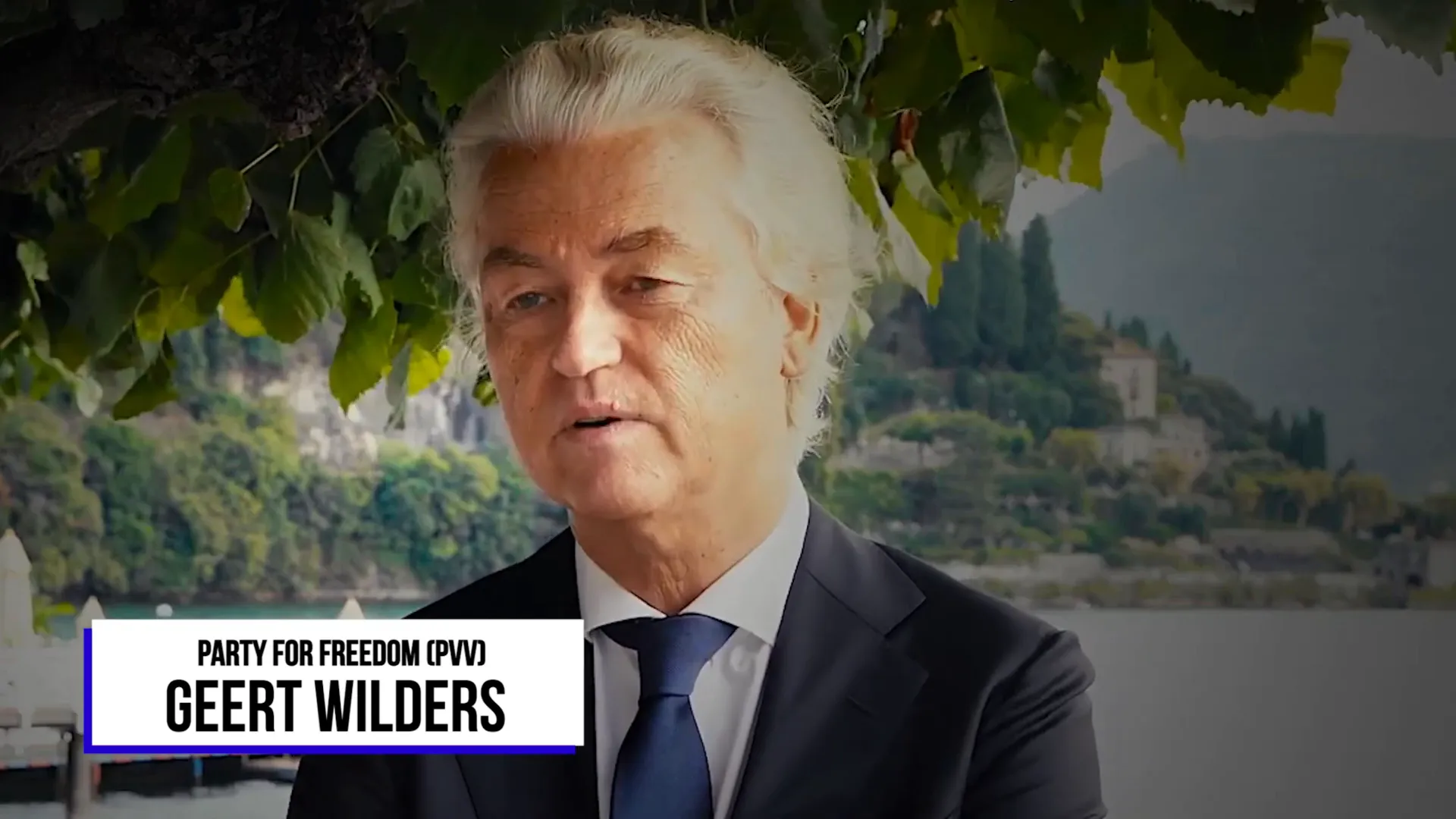 Wilders discussing immigration issues