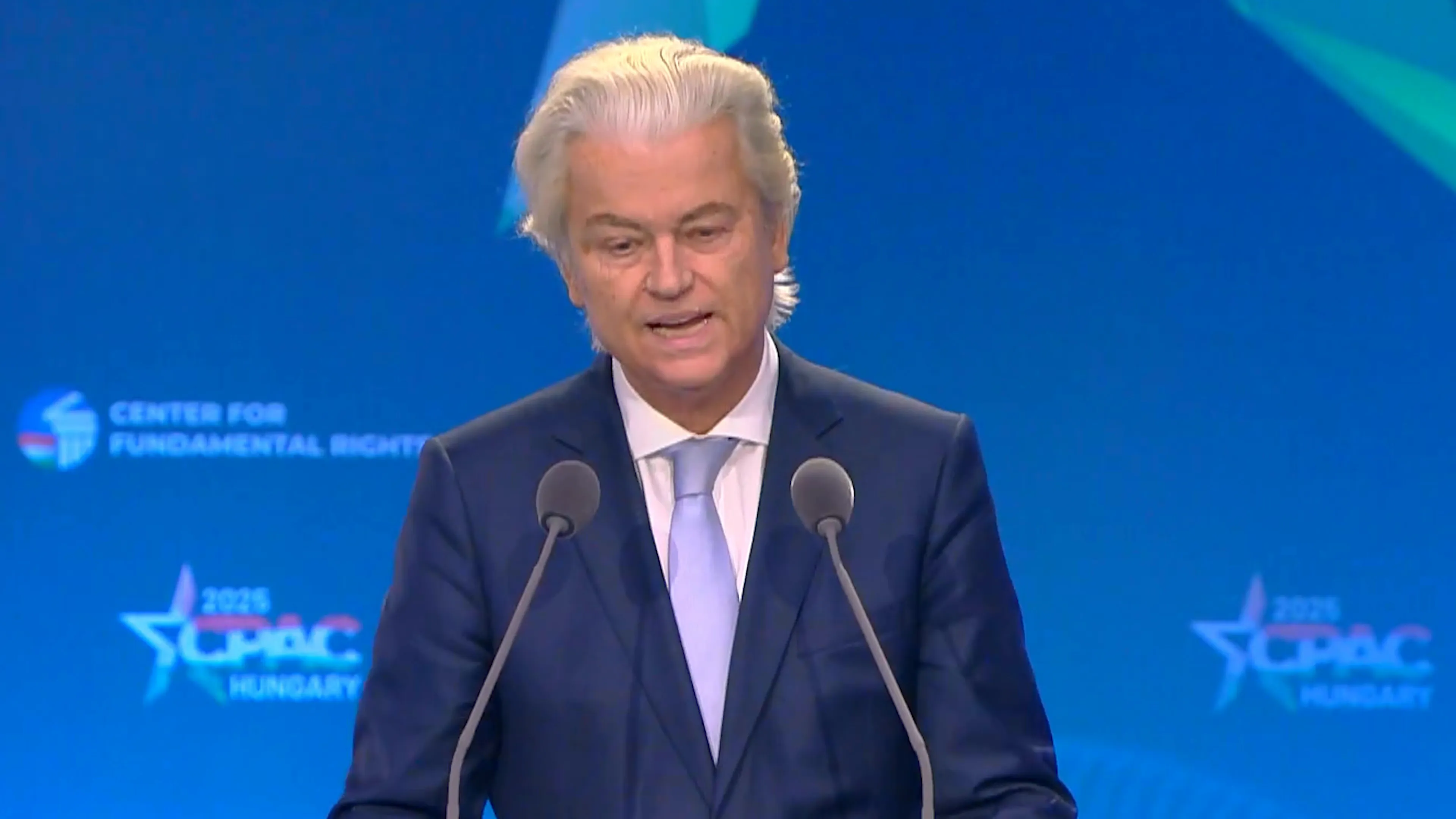 Wilders delivering his final call to patriots