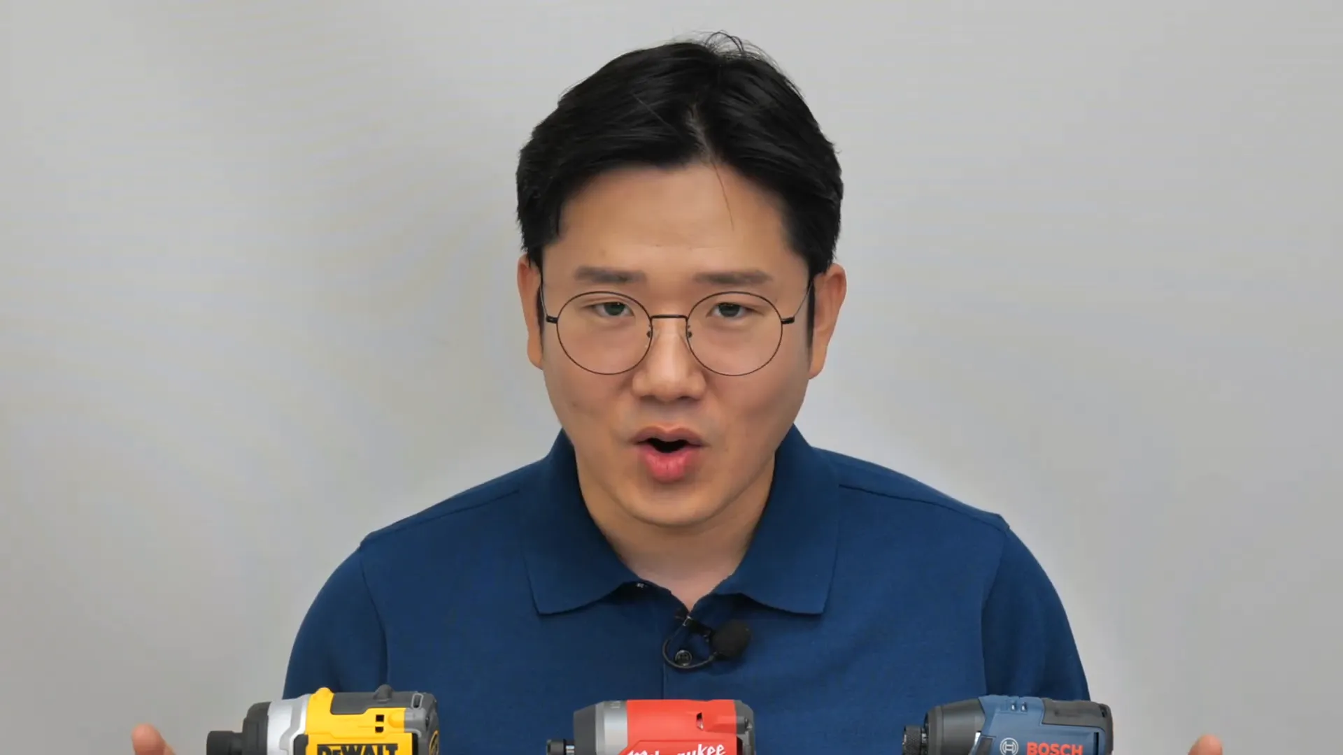 Máy bắn vít pin Dewalt DCF860