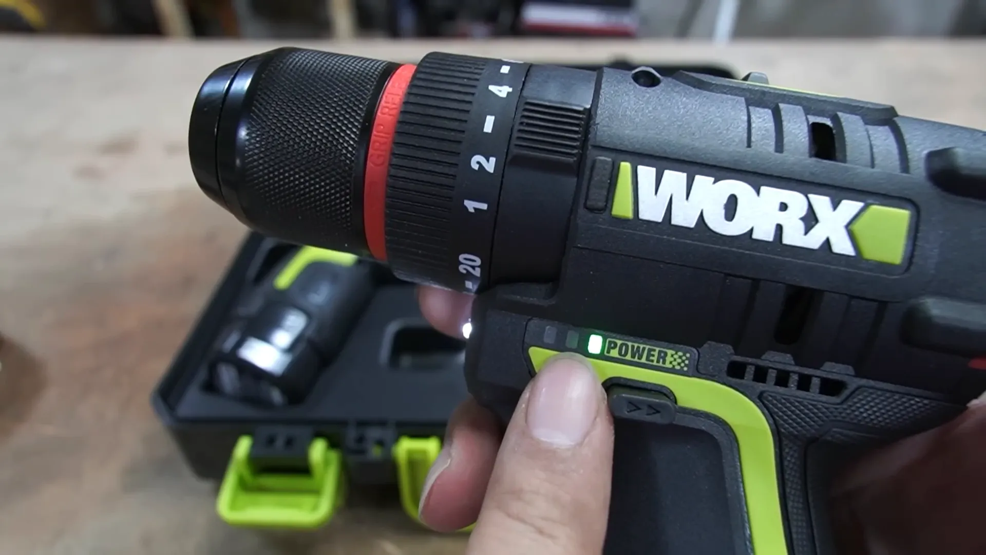 Thiết kế máy khoan WORX WU131X