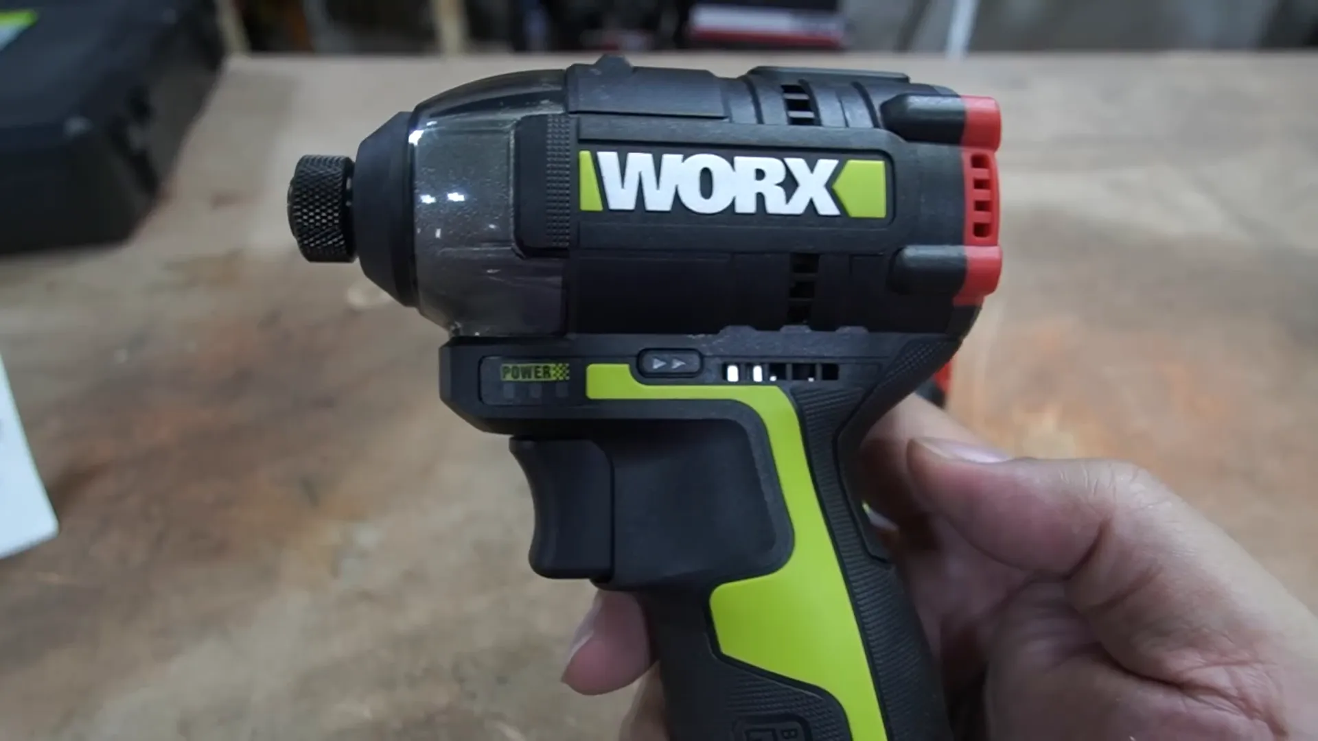 Thông số kỹ thuật máy khoan WORX WU131X