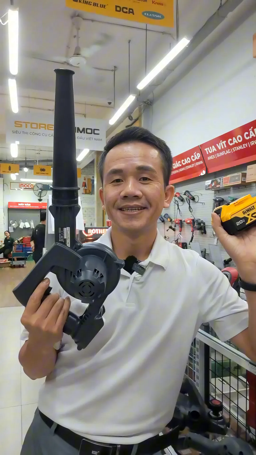 Giá cả hợp lý của máy thổi lá KYOCERA DBL180