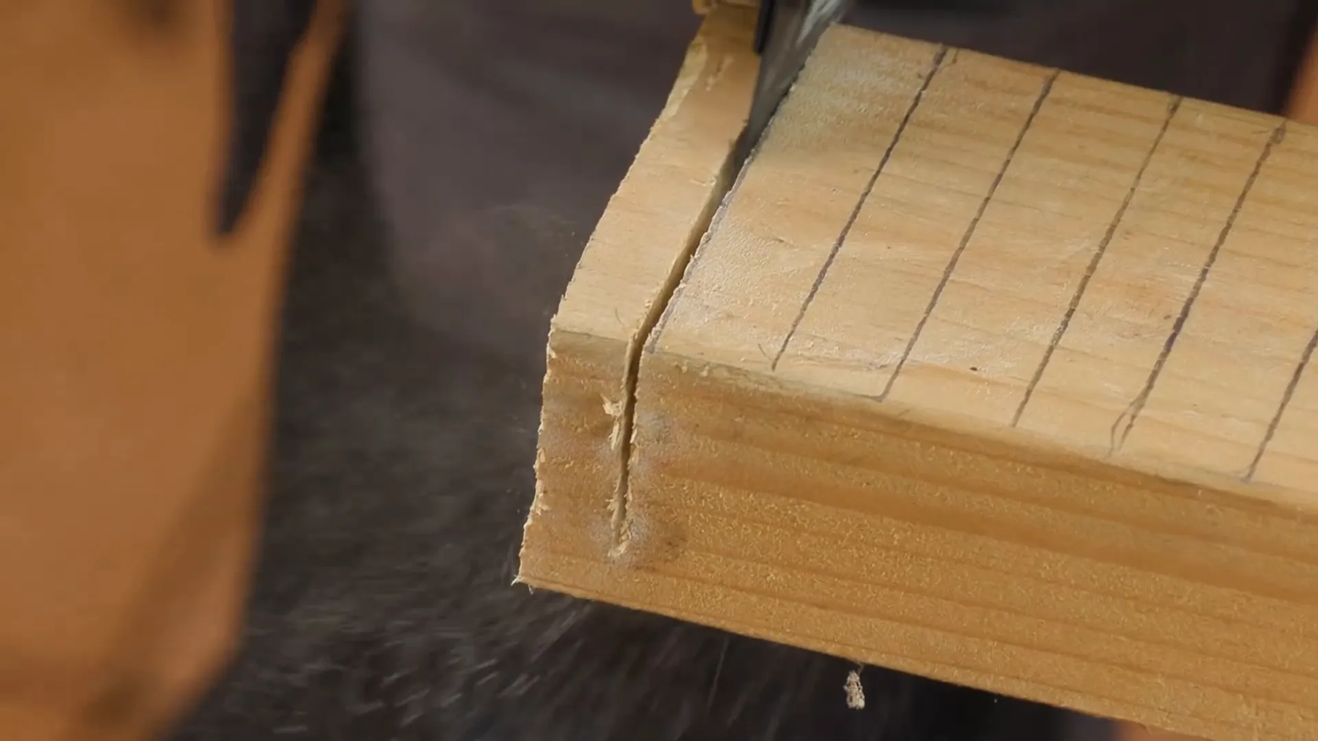 Hệ thống lưỡi cắt OIS trên Makita