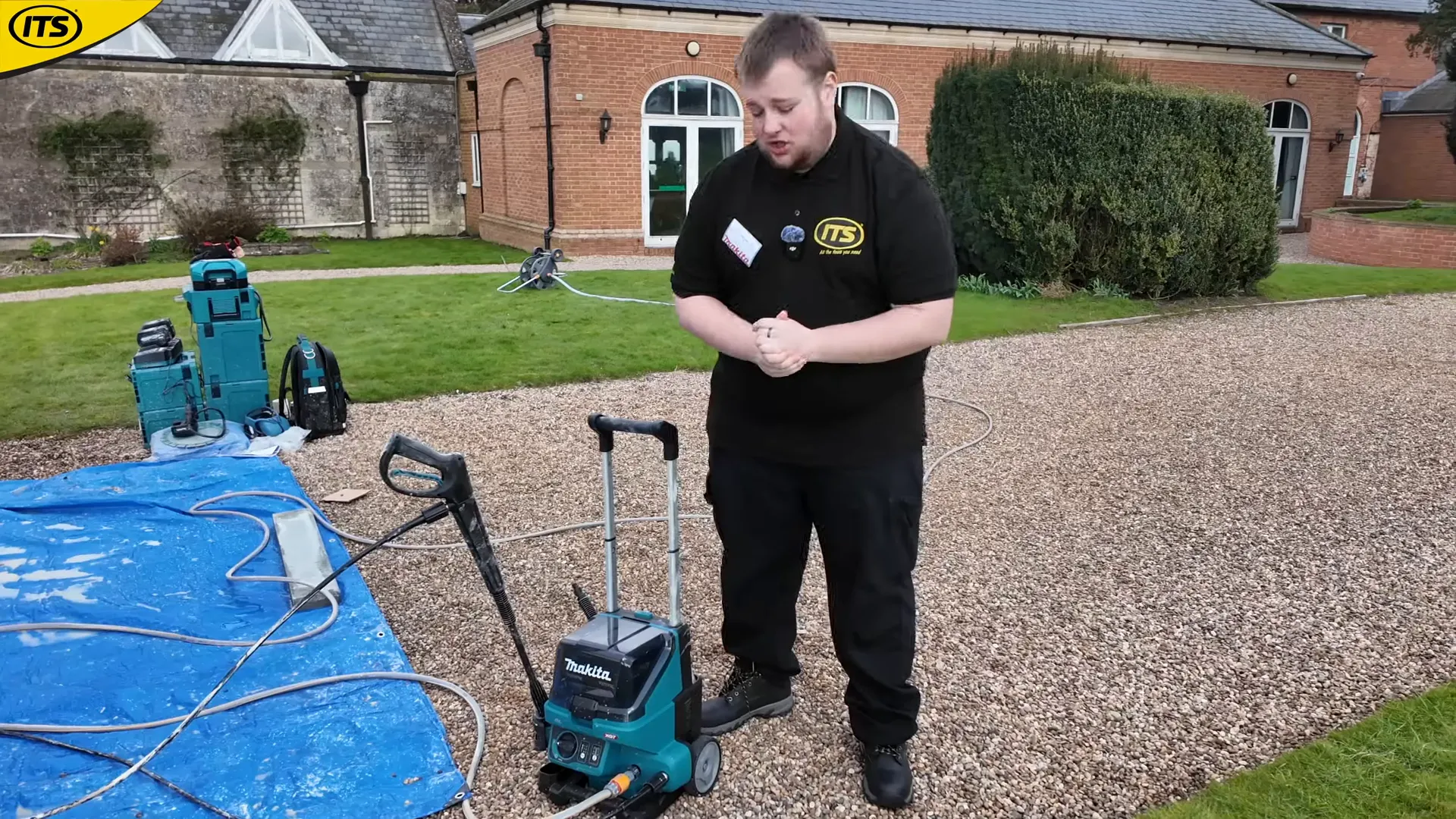 Máy rửa áp lực Makita HW01
