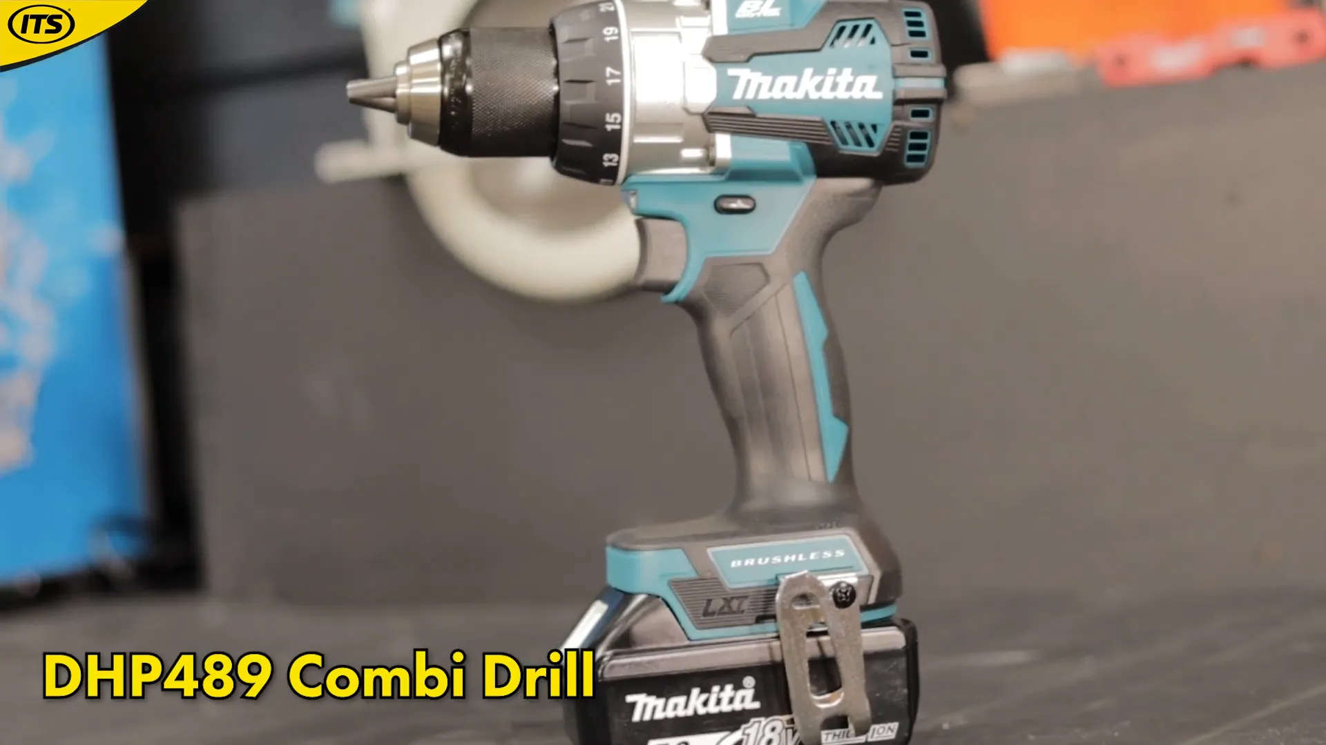 Thiết kế chắc chắn của Makita DHP489