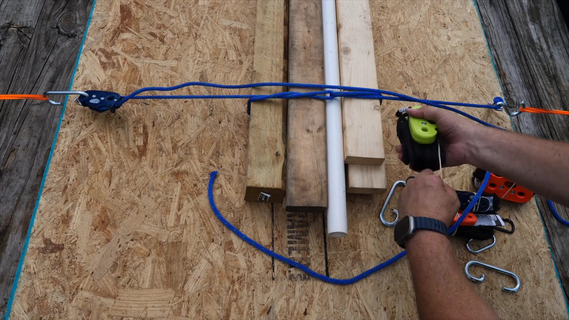 Kích thước và màu sắc của dây buộc Tie Boss