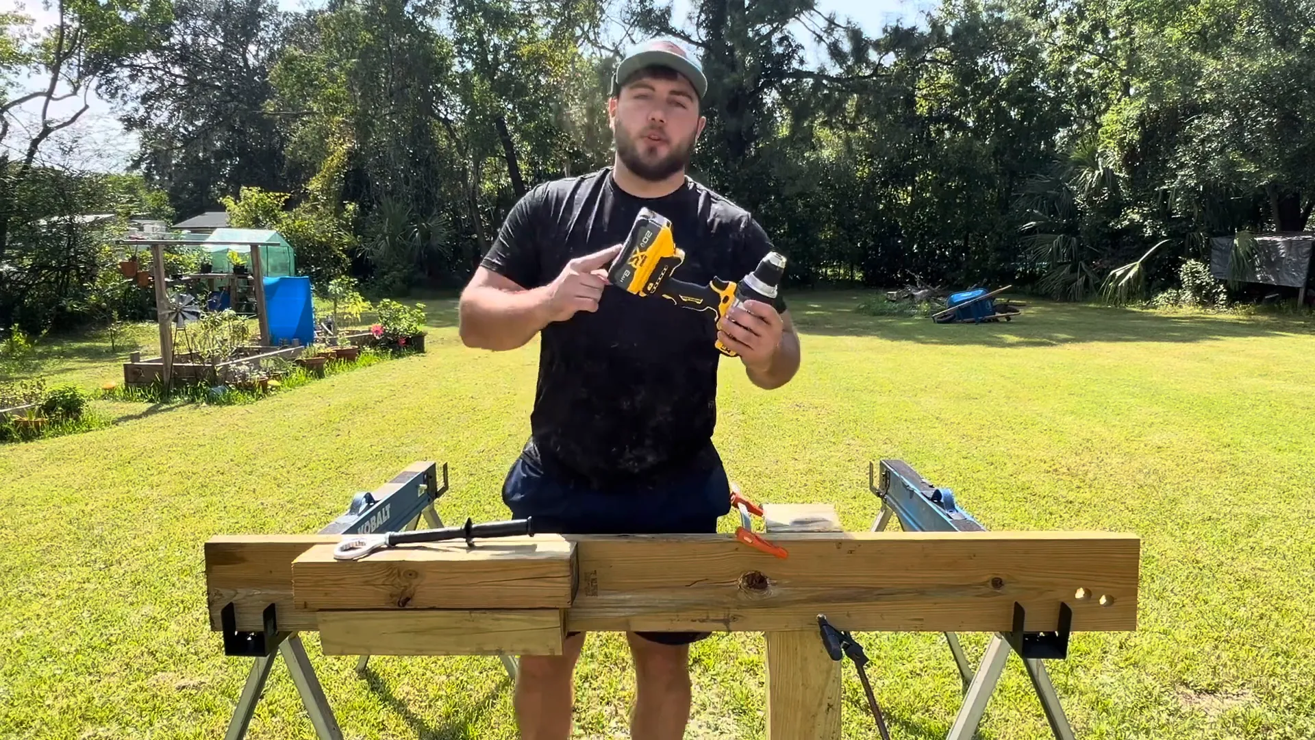 Khoan pin Dewalt DCD1007
