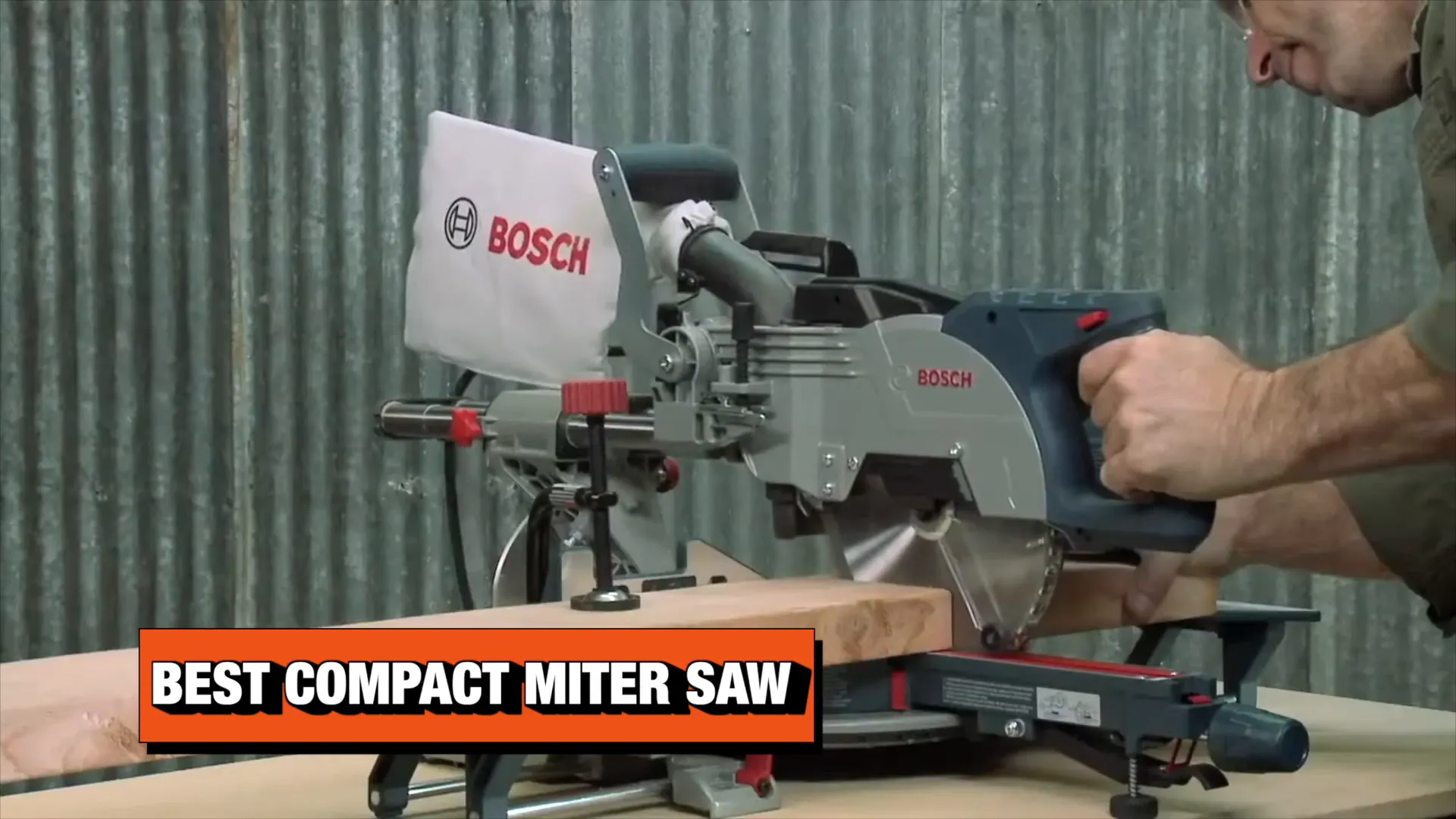 Cưa trục trượt Bosch CM8S