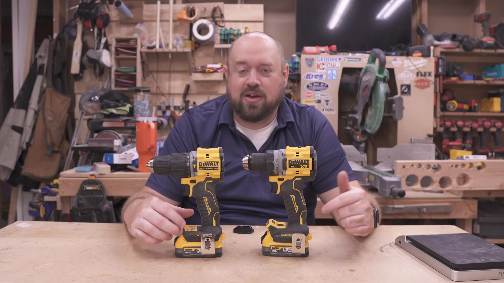 Giá cả Dewalt Atomic và XR