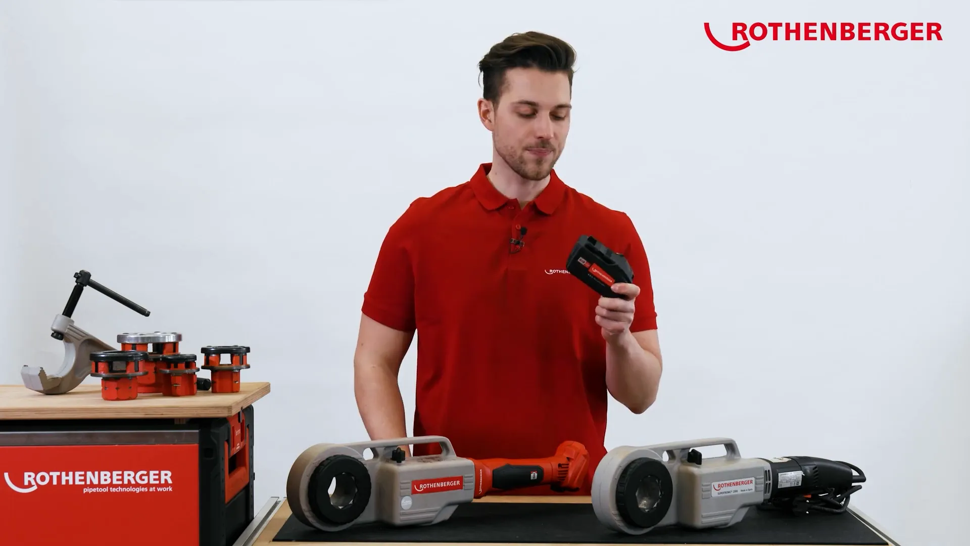 Máy cắt ren không dây SUPERTRONIC 2000 E