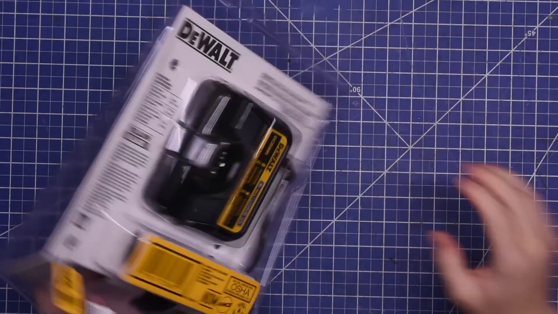 DeWALT 8V