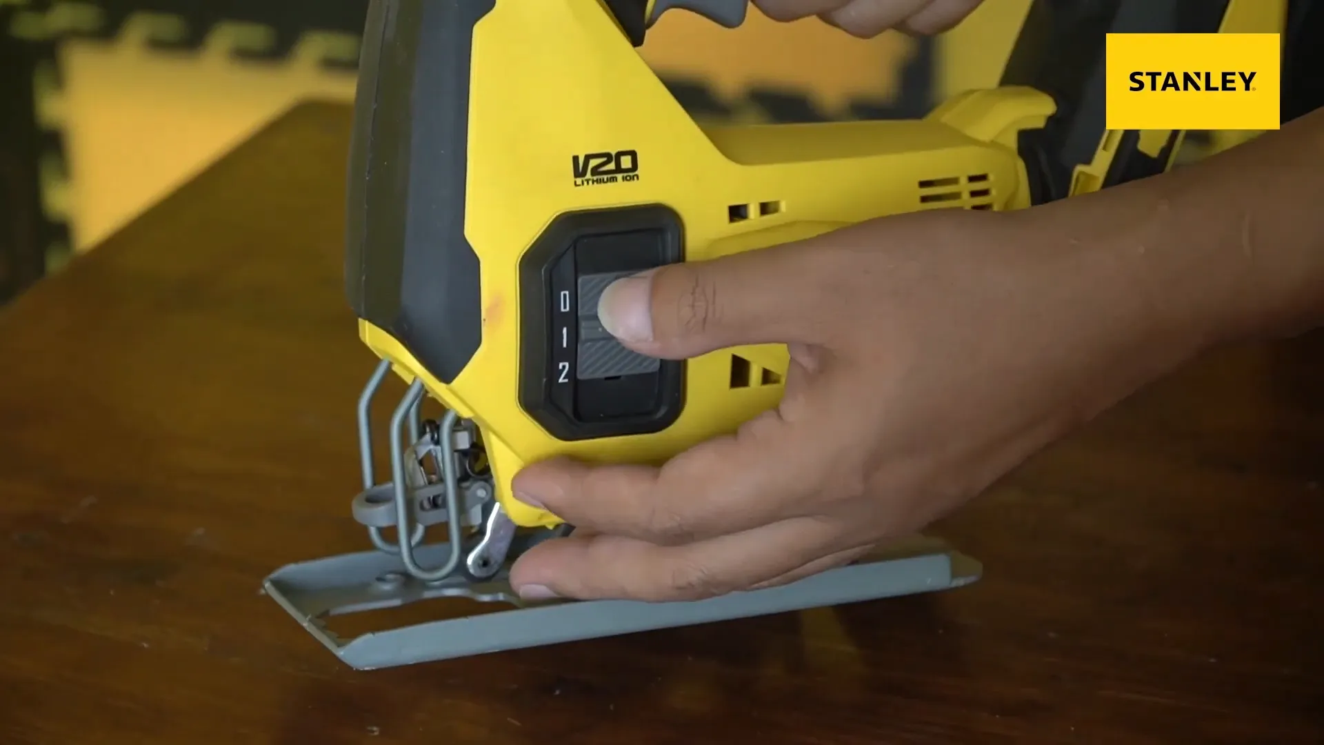 Các tính năng nổi bật của Stanley SCJ600