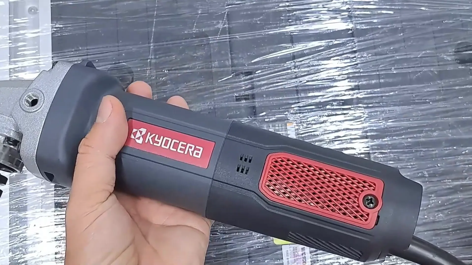 Khả năng chống rung của máy mài góc Kyocera AG1000T